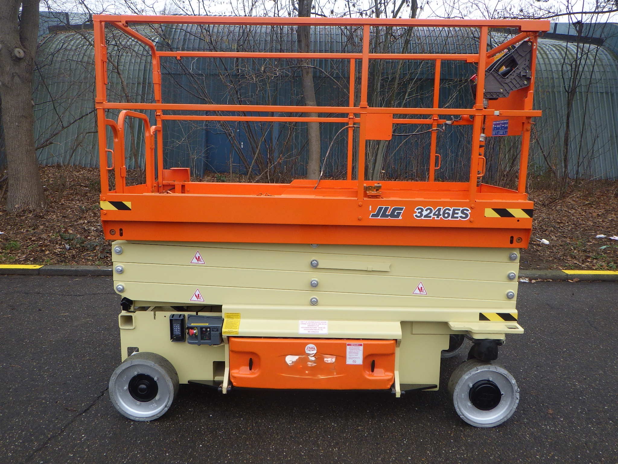 Electric Scissor Lift - View 2